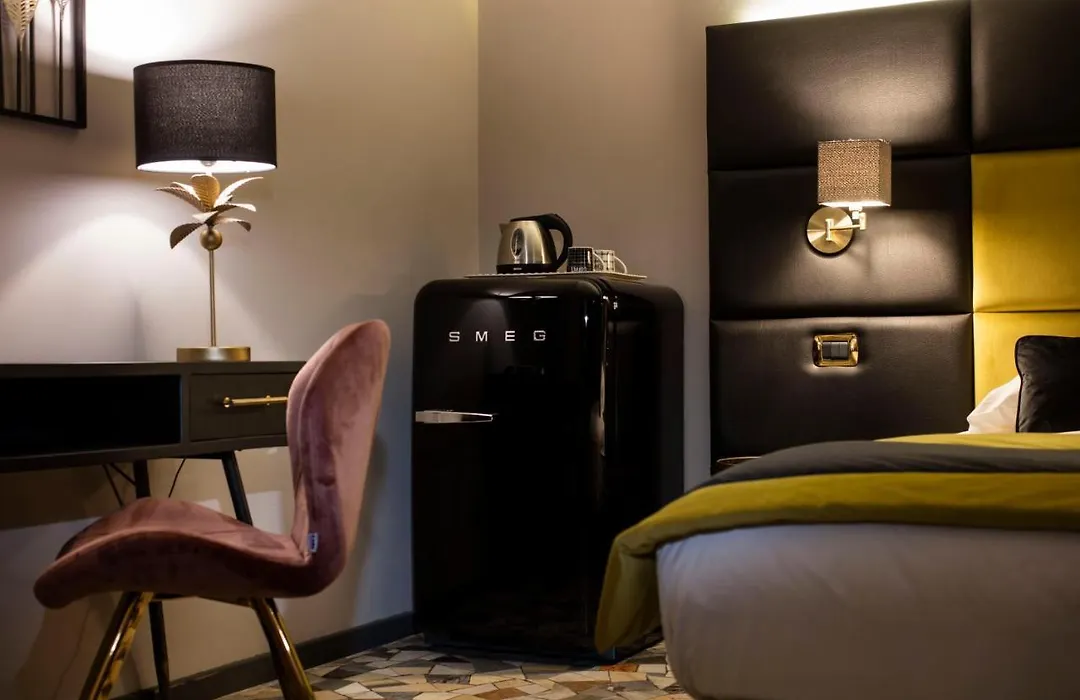 Mi Hotel Home-1
